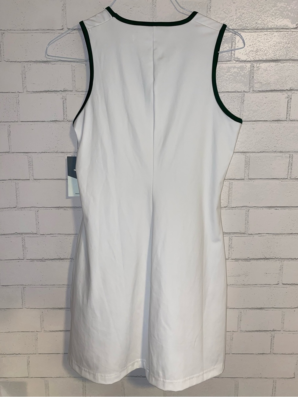 New! Tnuck Sport $148 White Lightweight Compression Lynda V-Neck Tennis Dress S - Picture 15 of 16